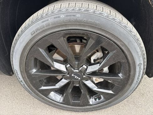 Used 2023 Kia Sorento SX AWD/4WD image 32