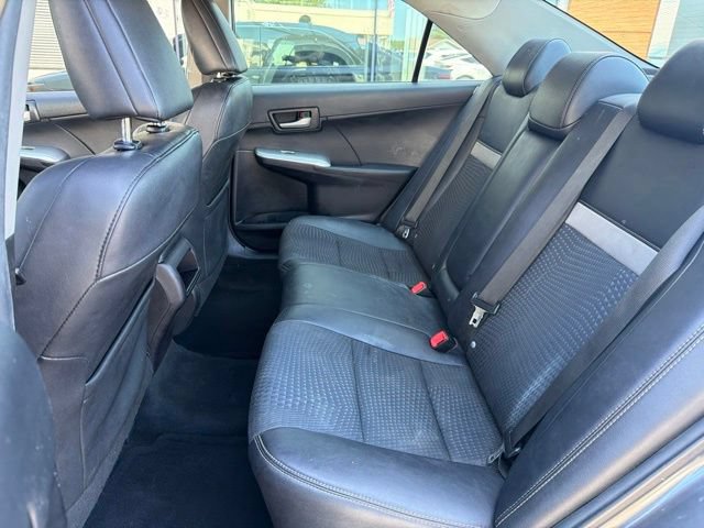 Used 2014 Toyota Camry SE FWD image 18