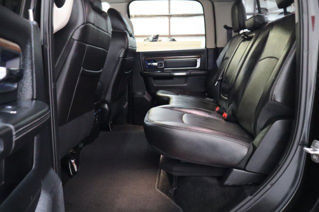 Used 2015 RAM 2500 Laramie w/ Black Appearance Group AWD/4WD image 10