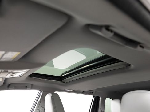 Used 2015 Toyota Highlander XLE image 46