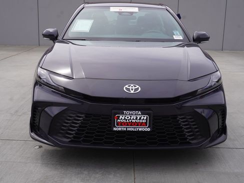 Certified 2025 Toyota Camry SE image 4
