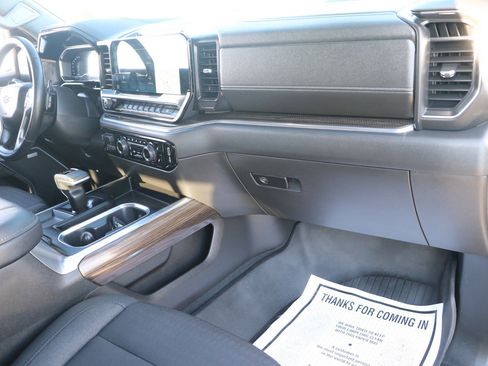 Used 2023 Chevrolet Silverado 1500 LT Trail Boss w/ Convenience Package II image 35