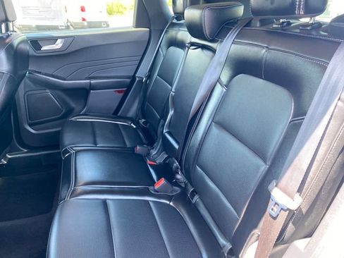 Used 2025 Ford Escape Platinum AWD/4WD image 20