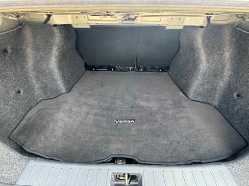 Used 2021 Nissan Versa SV image 19