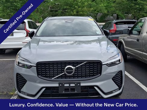 Certified 2024 Volvo XC60 B5 Core w/ Climate Package AWD/4WD image 2