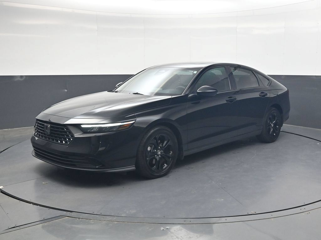Used 2025 Honda Accord SE image 8
