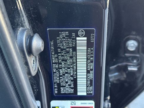 Used 2020 Toyota Camry SE image 28