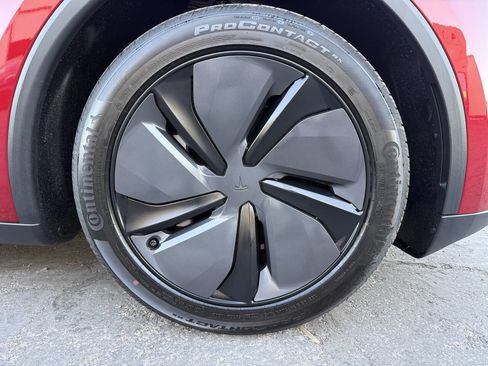 Used 2026 Tesla Model Y Long Range image 34