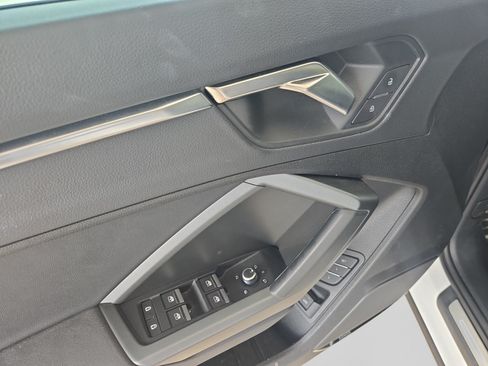 Used 2025 Audi Q3 2.0T Premium Plus AWD/4WD image 11