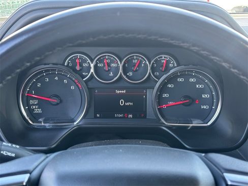 Used 2021 Chevrolet Suburban Z71 image 16