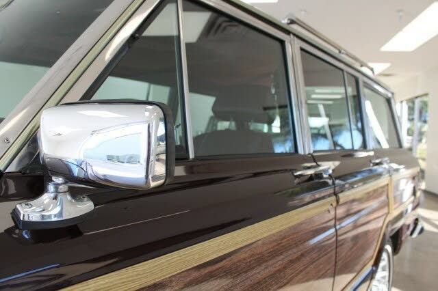 Used 1989 Jeep Grand Wagoneer AWD/4WD image 49