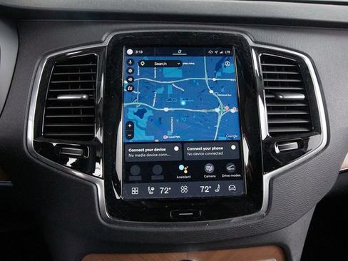 Certified 2023 Volvo XC90 B6 Plus w/ Protection Package Premier AWD/4WD image 13