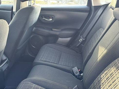 Certified 2023 Honda HR-V LX image 29