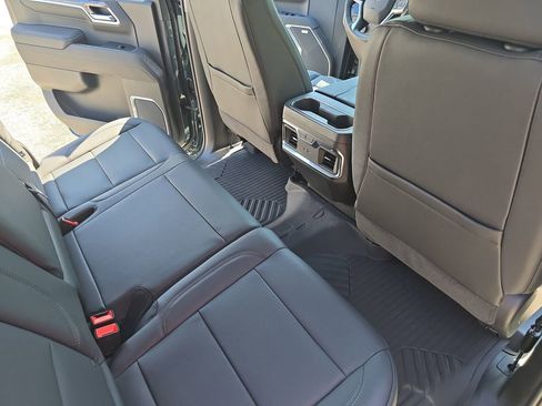 New 2026 Chevrolet Silverado 1500 LTZ w/ LTZ Premium Package image 11