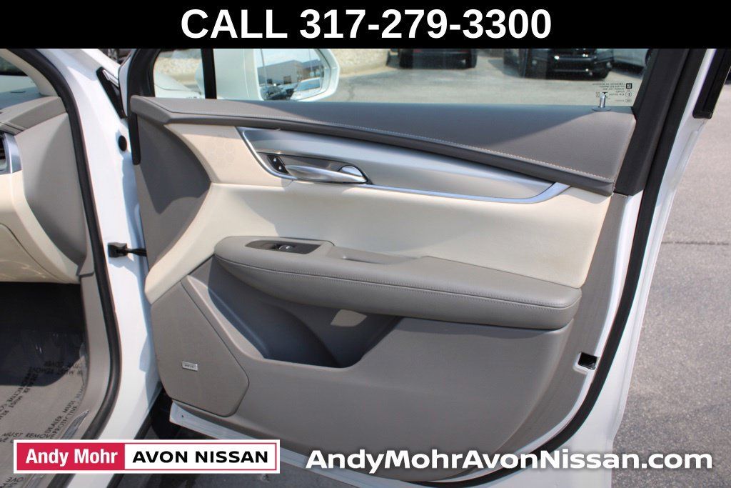 Used 2018 Cadillac XT5 Luxury w/ Driver Awareness Package AWD/4WD image 22
