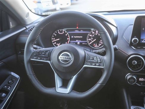 Used 2023 Nissan Sentra SR image 14