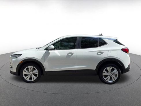 Used 2025 Buick Encore GX Preferred FWD image 9