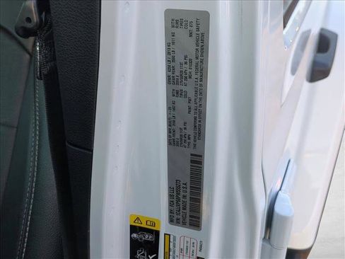 Used 2023 Jeep Wrangler Sahara image 25