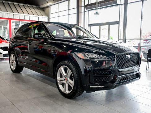 Used 2019 Jaguar F-PACE R-Sport image 3
