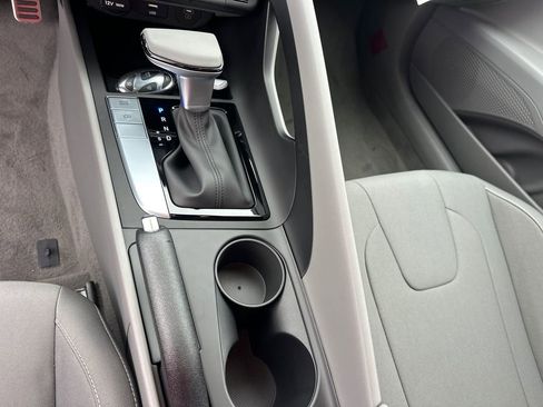 New 2025 Hyundai Elantra Sport image 33