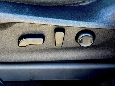 Used 2022 Subaru Ascent Touring image 20