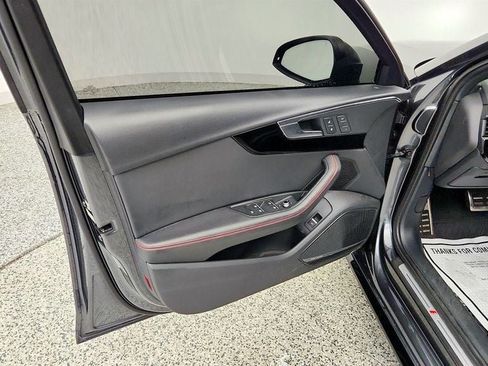 Used 2019 Audi A4 2.0T Premium Plus w/ Premium Plus Package AWD/4WD image 11