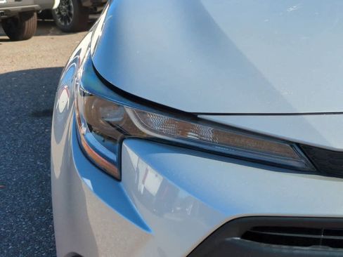 Certified 2023 Toyota Corolla LE w/ LE Convenience Package image 10