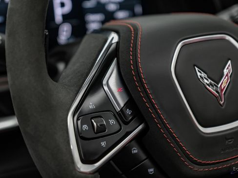 Used 2024 Chevrolet Corvette Z06 RWD image 60