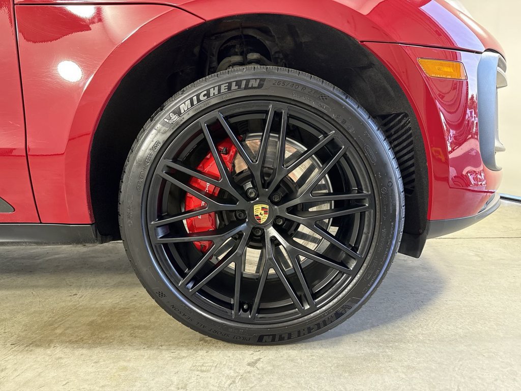 Certified 2024 Porsche Macan GTS AWD/4WD image 15
