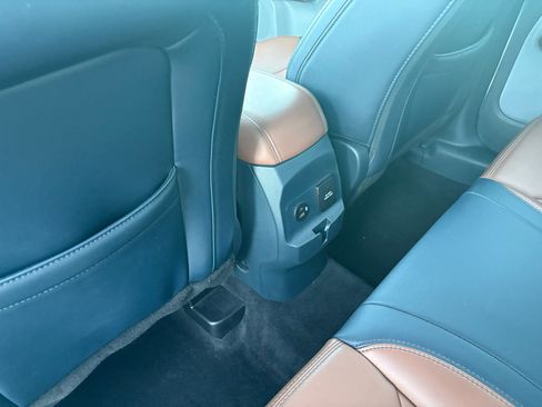 Used 2024 Ford Maverick Lariat image 32