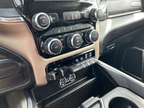 Used 2022 RAM 2500 Laramie AWD/4WD image 29