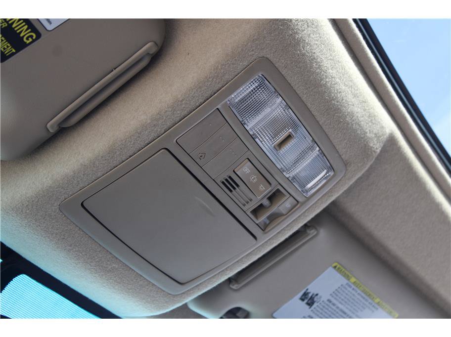 Used 2013 Toyota Highlander Limited AWD/4WD image 36