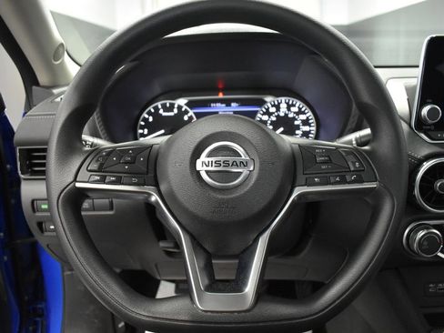 Certified 2023 Nissan Sentra SV FWD image 24