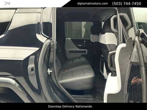 Used 2024 GMC Hummer EV 3X image 21