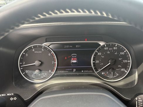 Used 2025 Nissan Rogue SV FWD image 10