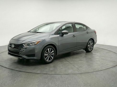 Used 2025 Nissan Versa SV FWD image 3