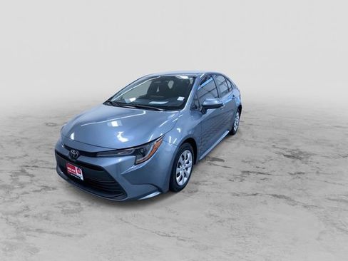 Used 2023 Toyota Corolla LE image 6