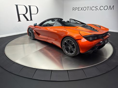 Used 2020 McLaren 720S Spider RWD image 6