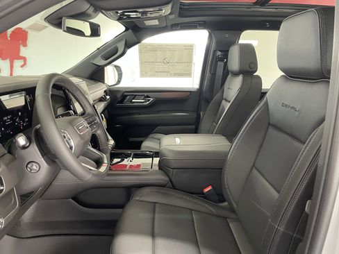 New 2026 GMC Yukon XL Denali w/ Sun & Power Step Package image 16