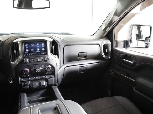 Used 2021 Chevrolet Silverado 3500 LT w/ Convenience Package image 14