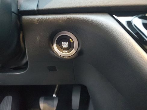 New 2026 Chrysler Voyager LX image 19