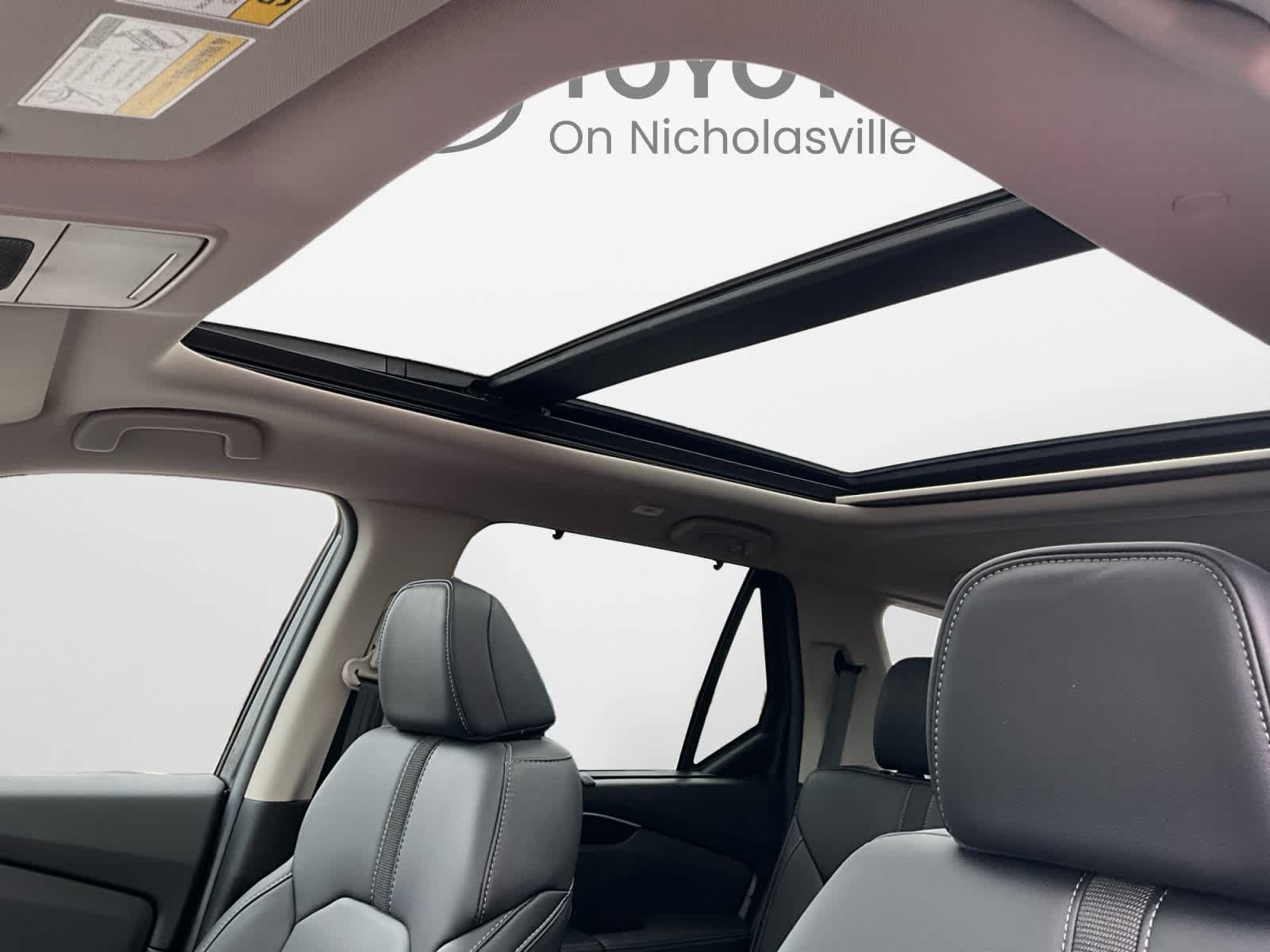 Used 2025 Honda Pilot Touring image 21
