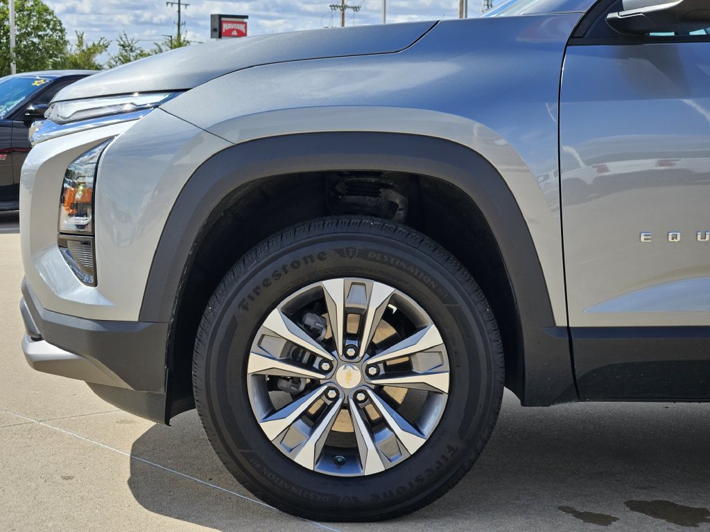 Used 2026 Chevrolet Equinox LT FWD image 8