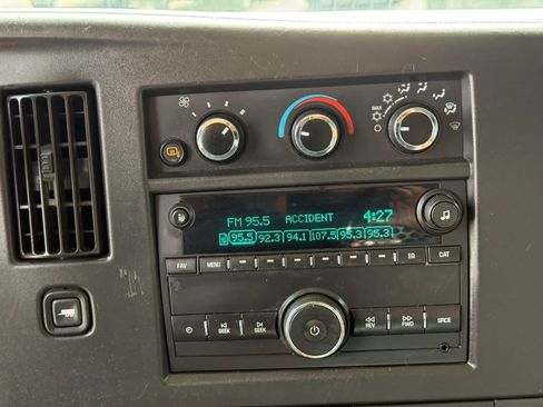 Used 2020 Chevrolet Express 2500 Extended w/ Driver Convenience Package RWD image 20