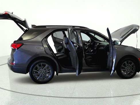 Used 2023 Chevrolet Equinox RS AWD/4WD image 12