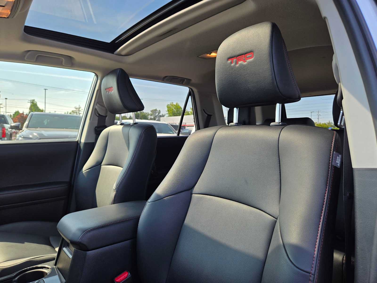 Certified 2023 Toyota 4Runner TRD Off-Road Premium w/ Moonroof Package AWD/4WD image 25