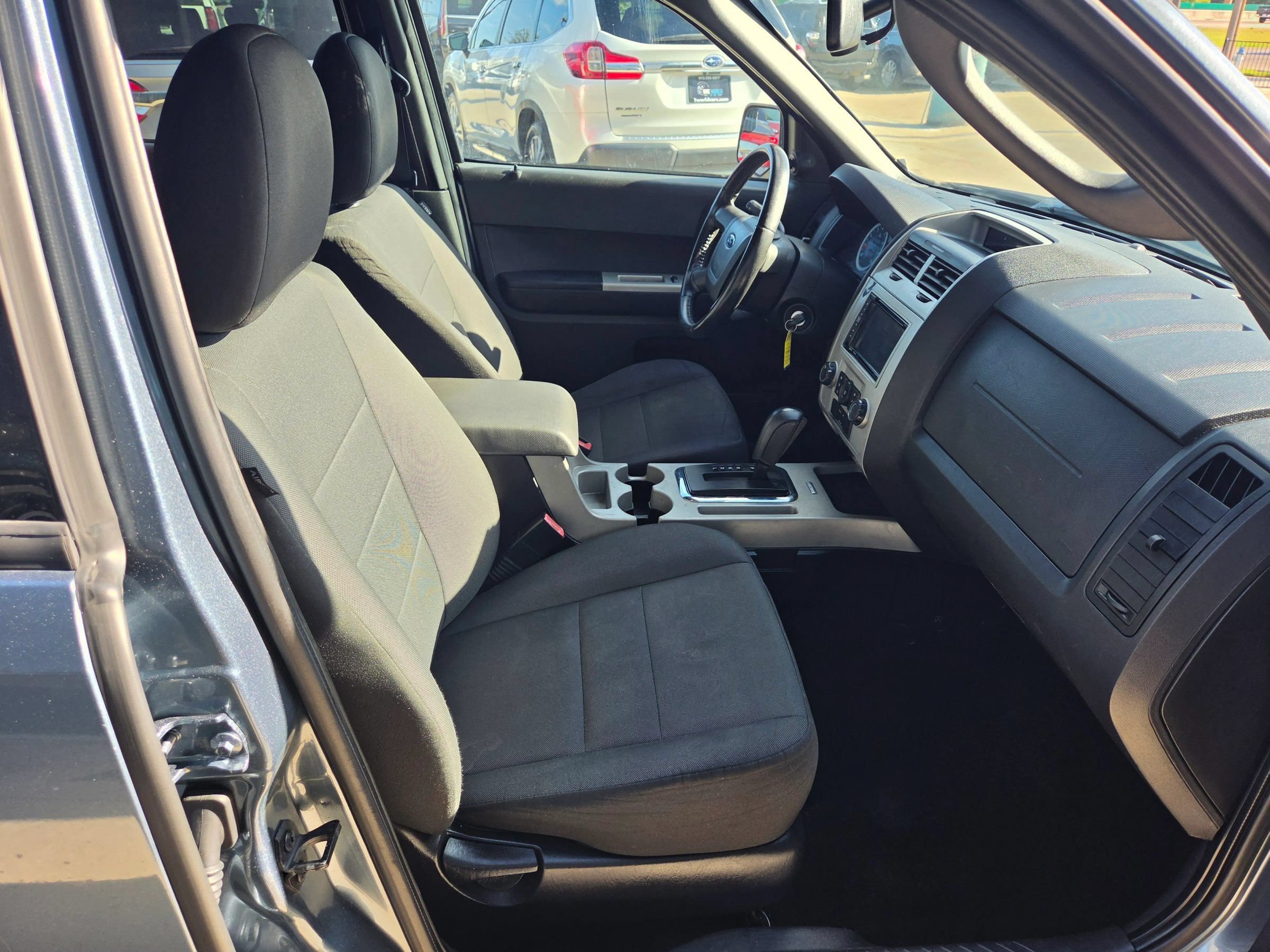Used 2011 Ford Escape XLT w/ 202A Rapid Spec Order Code FWD image 10