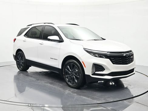 Used 2024 Chevrolet Equinox RS w/ RS Leather Package AWD/4WD image 3