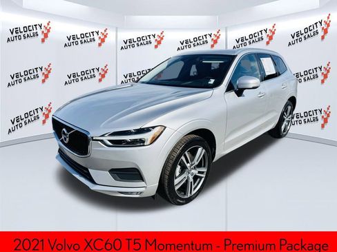 Used 2021 Volvo XC60 T5 Momentum w/ Protection Package Premier image 7