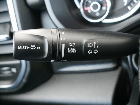 Used 2025 RAM 1500 Laramie image 25